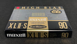 Maxell XLII-S 1992 US C90 top view white letters